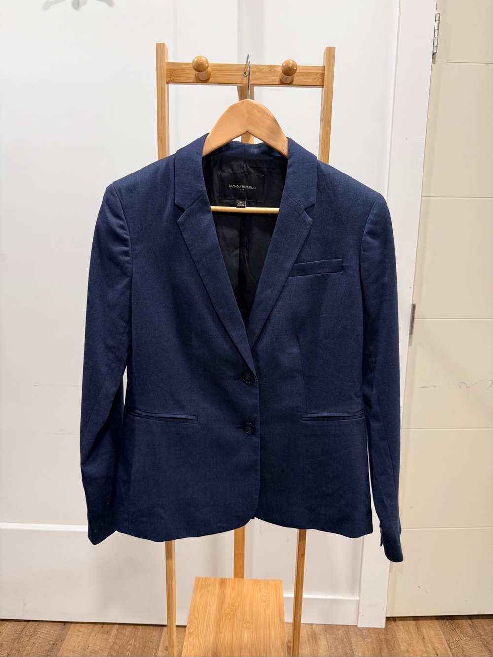 Banana Republic Blue Blazer Size 6 Like New